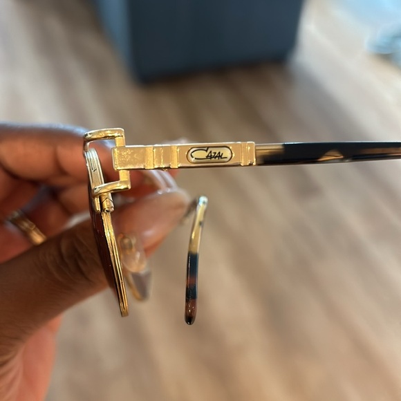 CAZAL Legends Model Gold Vintage 1980’s Sunglasses
Mod244 - Picture 4 of 5